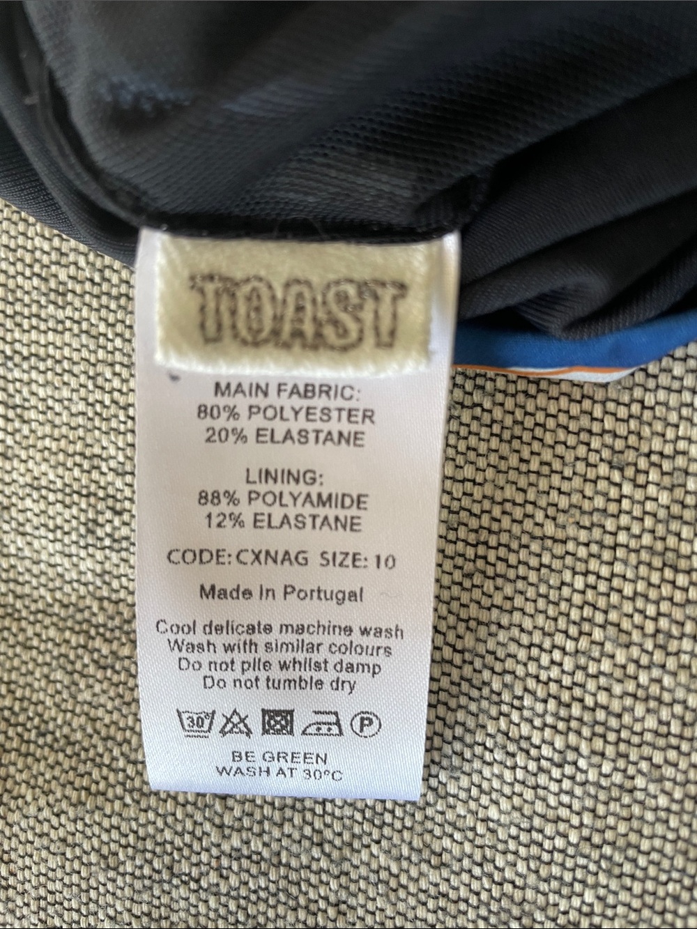 Toast UK One-Piece Swimsuit with V-Neck US size 6-8 - Picture 6 of 9